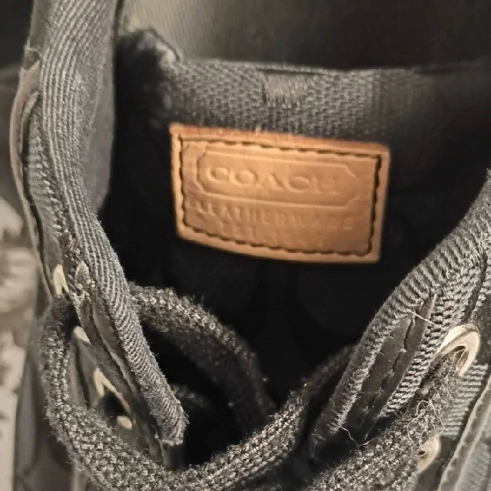 Coach Black‎ and White Casual Women's Sneakers Size 10B - Picture 4 of 10